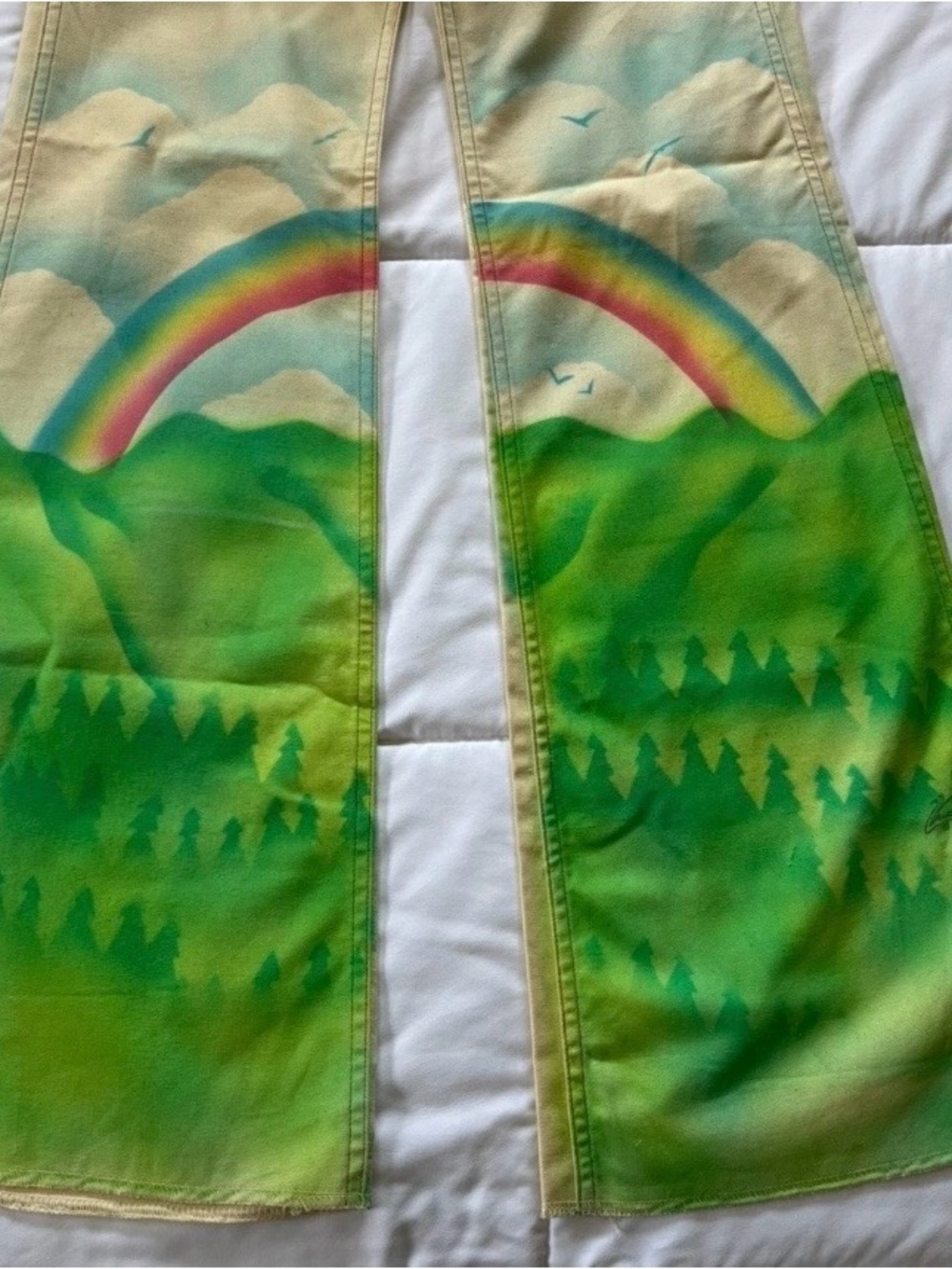 True Vintage 70s Hand Painted Bell Bottom Jeans Rainbow RARE NWT Boho Hippie - Picture 2 of 15